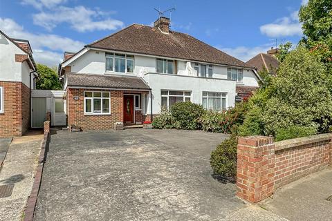 St. Floras Road, Littlehampton BN17
