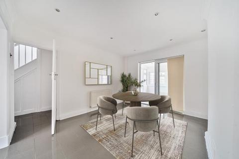 4 bedroom semi-detached house for sale, Welbeck Avenue, Bromley, BR1