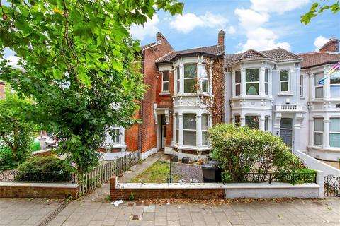 2 bedroom ground floor flat for sale, 58 Waverley Road, Southsea PO5