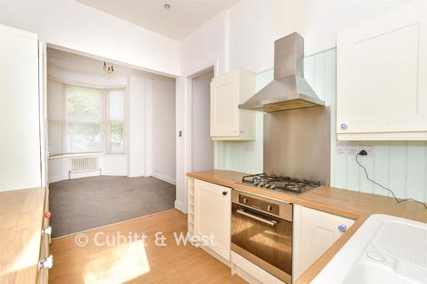 2 bedroom ground floor flat for sale, 58 Waverley Road, Southsea PO5