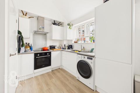 undefined, Kerrison Gardens, Stoke Road, Thorndon