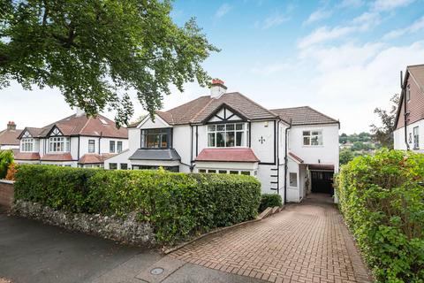 15 The Drive, Coulsdon, CR5 2BL