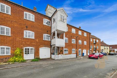 4 bedroom townhouse for sale, Ropers Court, Lavenham