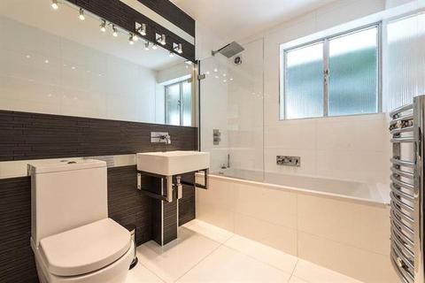 3 bedroom property to rent, Avenue Road, St John's Wood, London, NW8