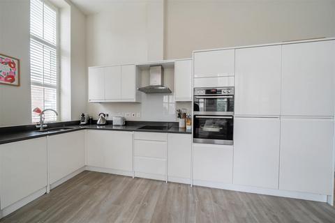 1 bedroom apartment for sale, Bury Fields, Guildford