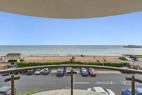 3 bedroom flat for sale, Steyne Gardens, Worthing, BN11 3DW