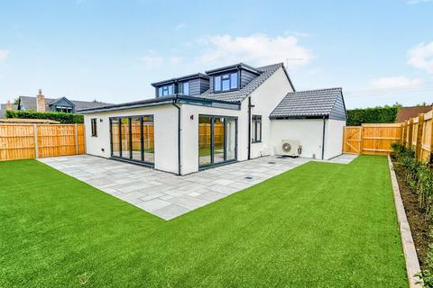 4 bedroom detached bungalow for sale