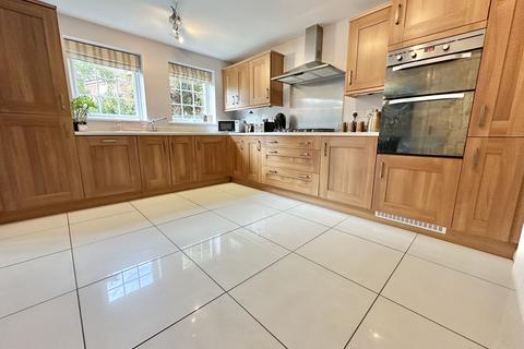 4 bedroom detached house for sale, Hawthorn Drive, Thornton FY5
