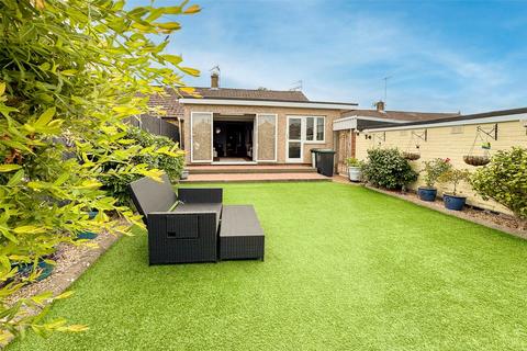 2 bedroom bungalow for sale, The Mead, Carpenders Park, Watford, Hertfordshire, WD19