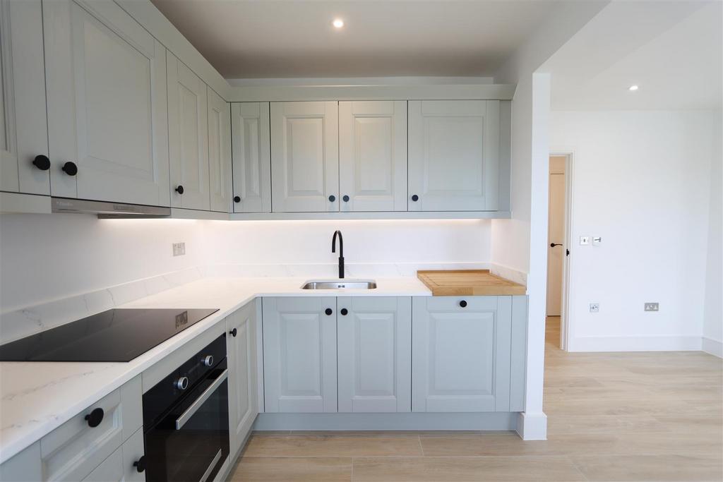 Kitchen edit 2.jpg