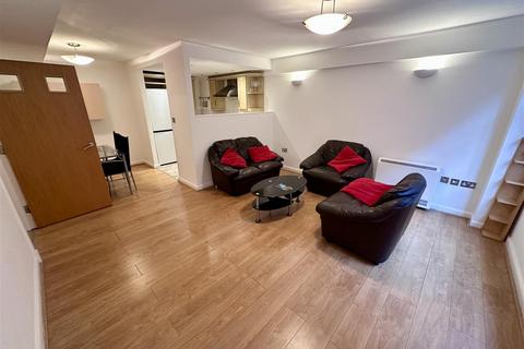 2 bedroom apartment to rent, Maxim 28, 21 Lionel Street, Birmingham