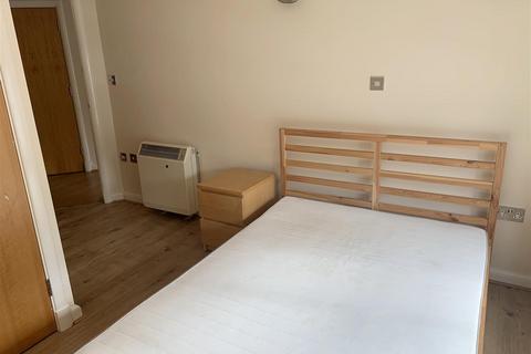 2 bedroom apartment to rent, Maxim 28, 21 Lionel Street, Birmingham