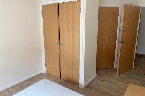 2 bedroom apartment to rent, Maxim 28, 21 Lionel Street, Birmingham