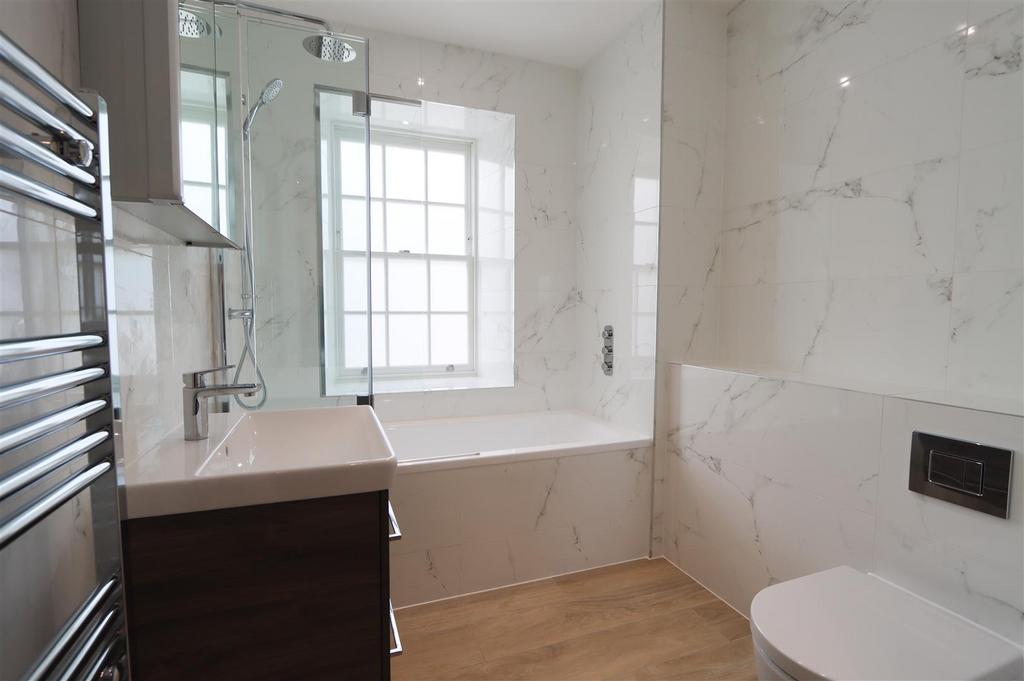 Bathroom edit .jpg