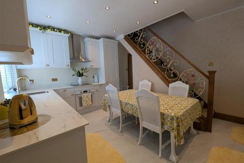 2 bedroom semi-detached house for sale, Geneva Road, Darlington