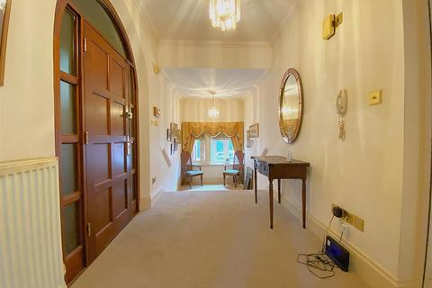 undefined, Acorn Close, Birstall
