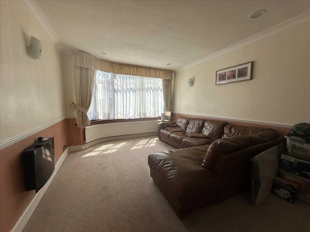 Through Lounge