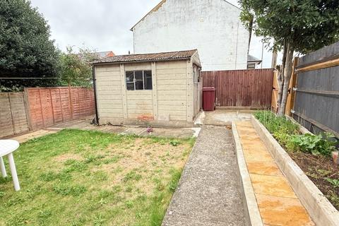 47 Adelaide Road, Reading, RG6 1PE