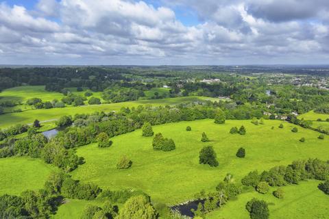 Land for sale, Magna Carta, Wraysbury, TW19