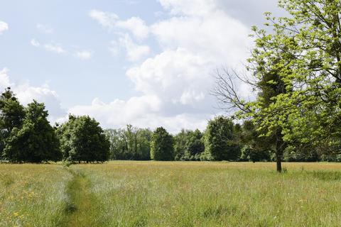 Land for sale, Magna Carta, Wraysbury, TW19