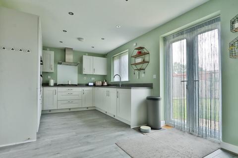 4 bedroom detached house for sale, Market Weighton, East Riding of Yorkshire YO43