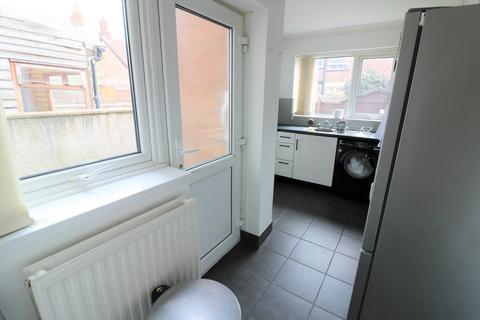 2 bedroom terraced house for sale, Livingstone Road, Cheshire CH65