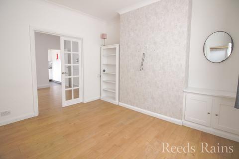 2 bedroom terraced house for sale, Livingstone Road, Cheshire CH65