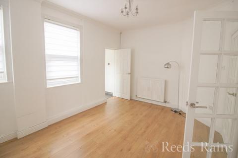 2 bedroom terraced house for sale, Livingstone Road, Cheshire CH65