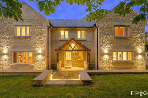 4 bedroom detached house for sale, Edith Weston