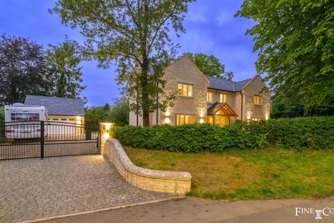 4 bedroom detached house for sale, Edith Weston