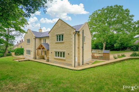 4 bedroom detached house for sale, Edith Weston