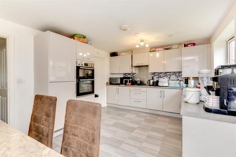 4 bedroom detached house for sale, Gladiolus Grove, Worthing