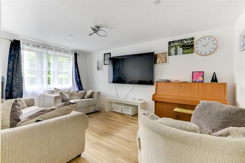 4 bedroom detached house for sale, Gladiolus Grove, Worthing