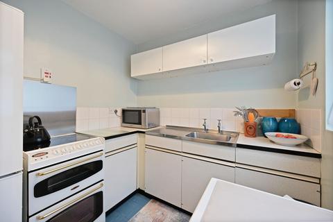 undefined, Eaton Road, Beddington Manor, SM2