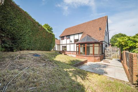 4 bedroom detached house for sale, Llwynderw Close, West Cross, Swansea