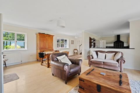 undefined, Upper Rodmersham, Rodmersham, Sittingbourne, Kent, ME9 0QL