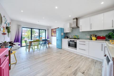 undefined, South Norwood Hill, South Norwood, London, SE25