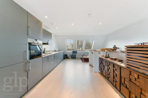 2 bedroom flat to rent, Lexington Street, London, Greater London, Soho, W1F