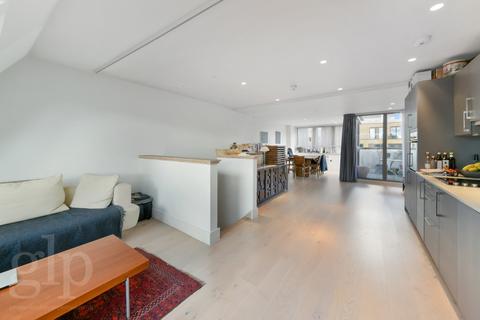 2 bedroom flat to rent, Lexington Street, London, Greater London, Soho, W1F