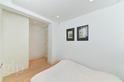 2 bedroom flat to rent, Lexington Street, London, Greater London, Soho, W1F