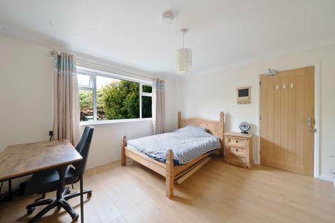 27 Ashvale, Cambridge, CB4 2SZ