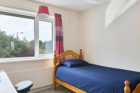 27 Ashvale, Cambridge, CB4 2SZ