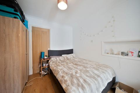 27 Ashvale, Cambridge, CB4 2SZ
