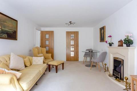 2 bedroom apartment for sale, Dukes Ride, Crowthorne