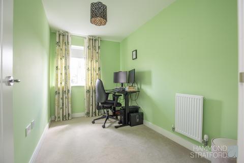 15 Finch Road, Attleborough, NR17 1GL