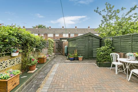 14, Windsor Court Windsor Road, Sunbury-on-thames, TW16 7RA