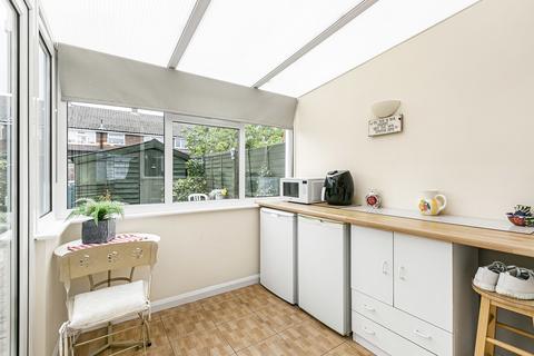 14, Windsor Court Windsor Road, Sunbury-on-thames, TW16 7RA