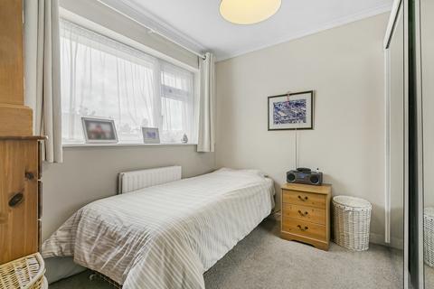 14, Windsor Court Windsor Road, Sunbury-on-thames, TW16 7RA
