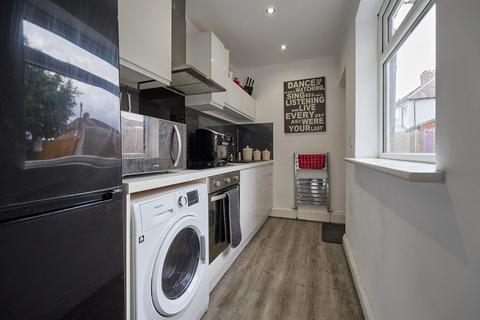 3 bedroom semi-detached house for sale, Coventry Road, Hinckley