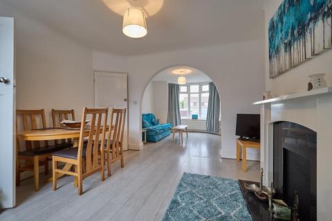 3 bedroom semi-detached house for sale, Coventry Road, Hinckley
